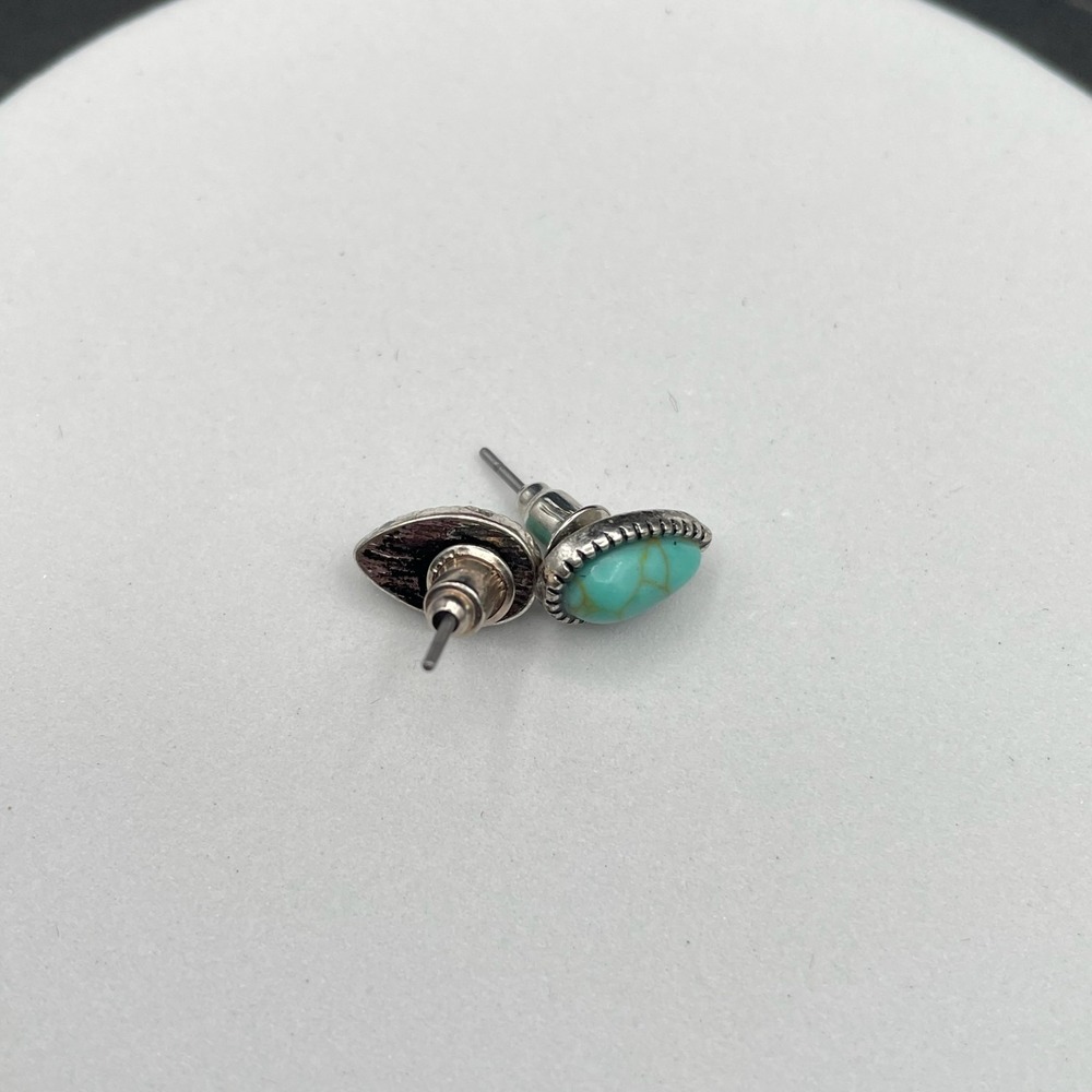 Vintage Silver-Tone Classic Fashion Faux Turquoise Teardrop Stud Earrings - Picture 7 of 9